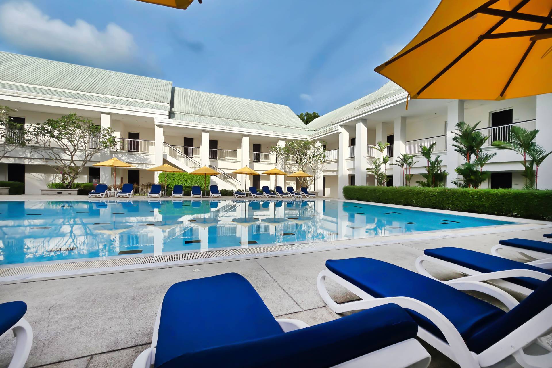 Thanyapura-Health-Sports-Resort-Phuket-Pool-wing